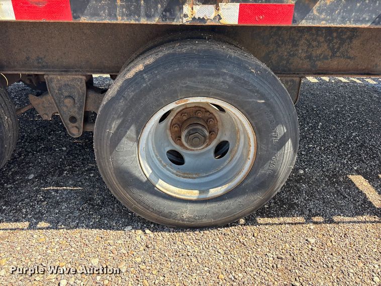 image for item FC2494 2014 Lamar equipment trailer