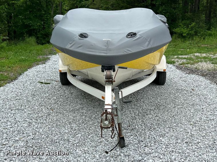 image for item FC2663 1999 Sea-Doo Speedster boat