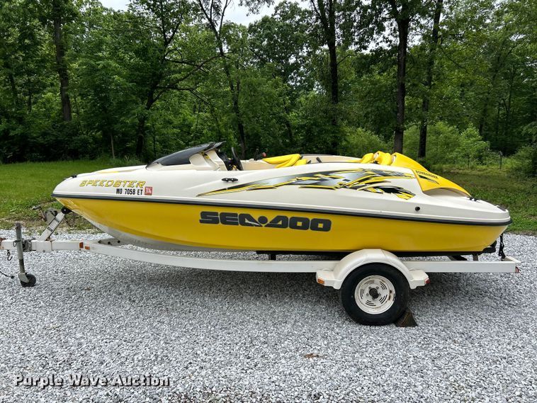 image for item FC2663 1999 Sea-Doo Speedster boat