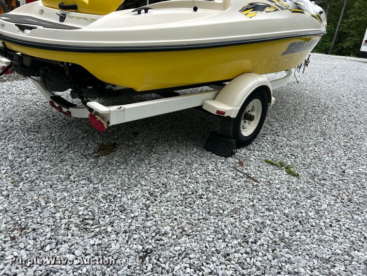 image for item FC2663 1999 Sea-Doo Speedster boat