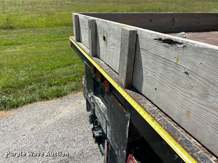 image for item FC2801 2015 RAM 3500 Heavy Duty Crew Cab flatbed pickup truck