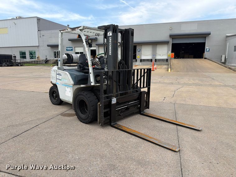 image for item FC3255 2017 UniCarriers PF80YLP forklift