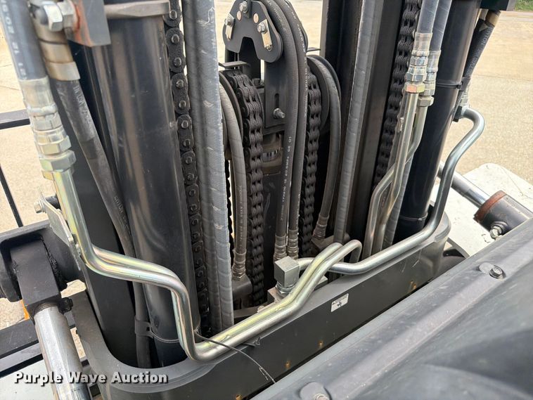 image for item FC3255 2017 UniCarriers PF80YLP forklift