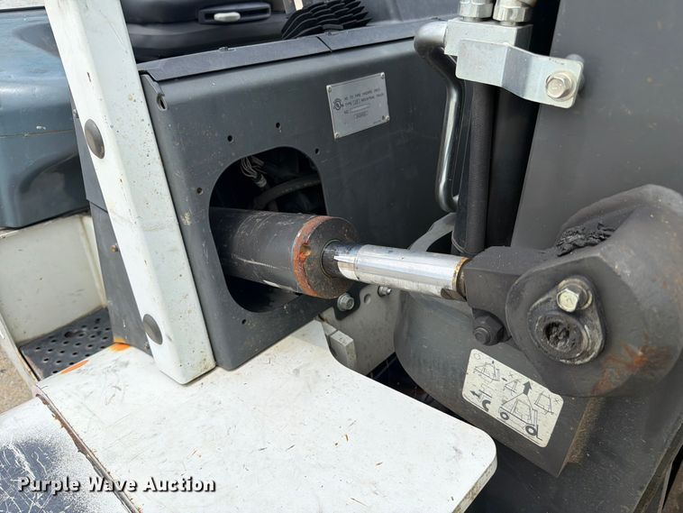 image for item FC3255 2017 UniCarriers PF80YLP forklift