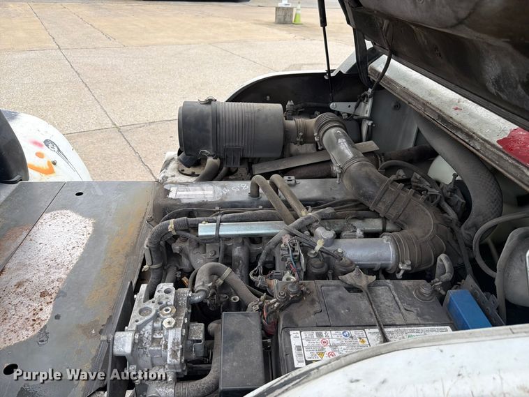 image for item FC3255 2017 UniCarriers PF80YLP forklift