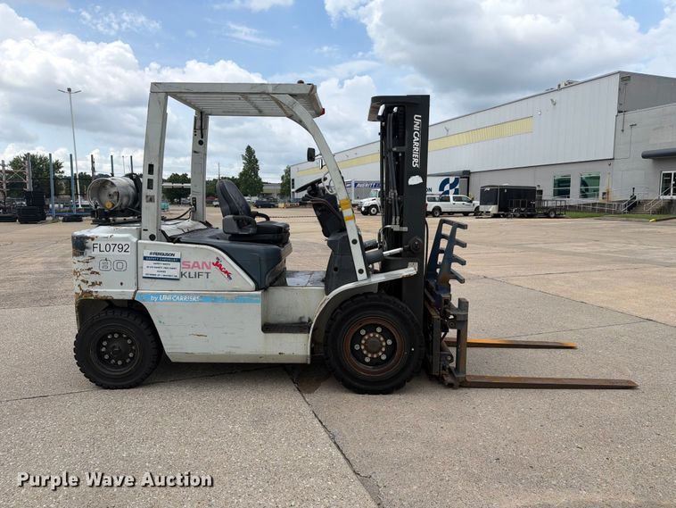 image for item FC3256 2014 Nissan PF80 forklift