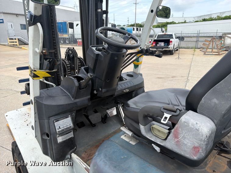 image for item FC3256 2014 Nissan PF80 forklift