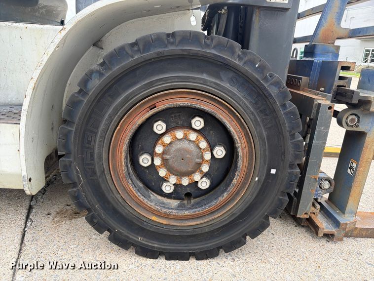 image for item FC3256 2014 Nissan PF80 forklift