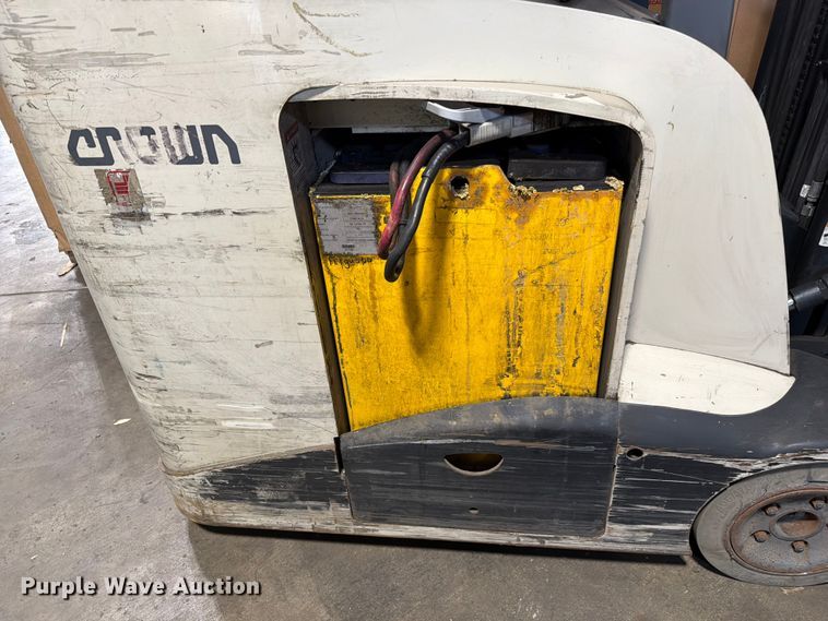 image for item FC3259 2019 Crown RC5545-40 forklift