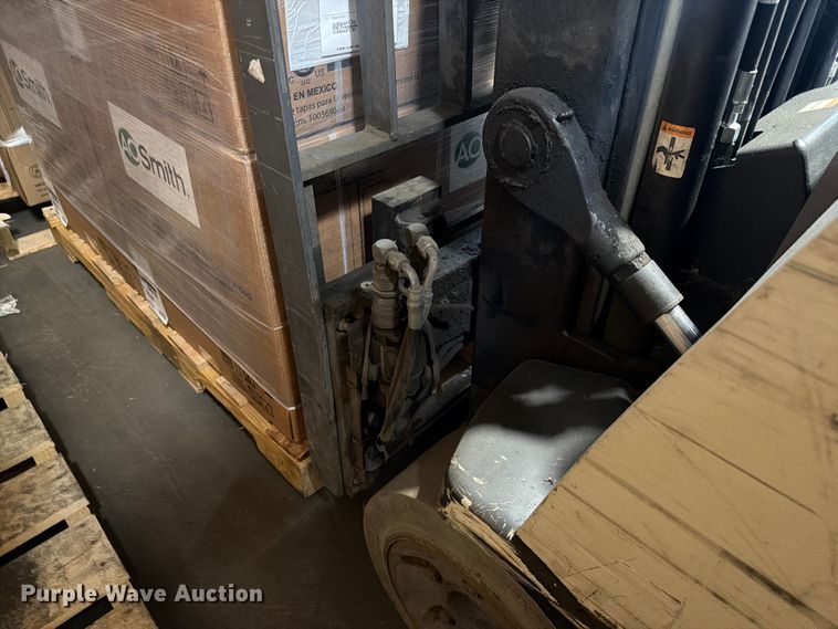image for item FC3259 2019 Crown RC5545-40 forklift