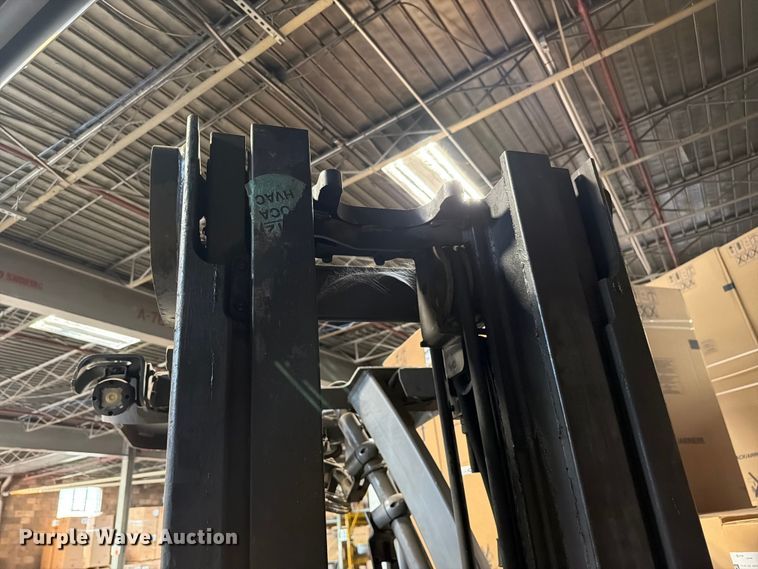 image for item FC3259 2019 Crown RC5545-40 forklift