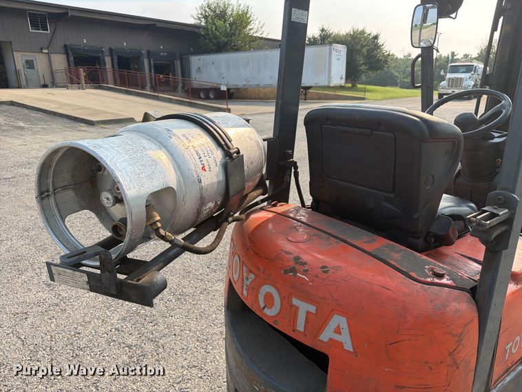 image for item FC3261 Toyota 42-6FGCU15 forklift