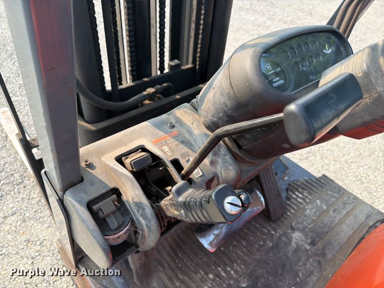 image for item FC3261 Toyota 42-6FGCU15 forklift