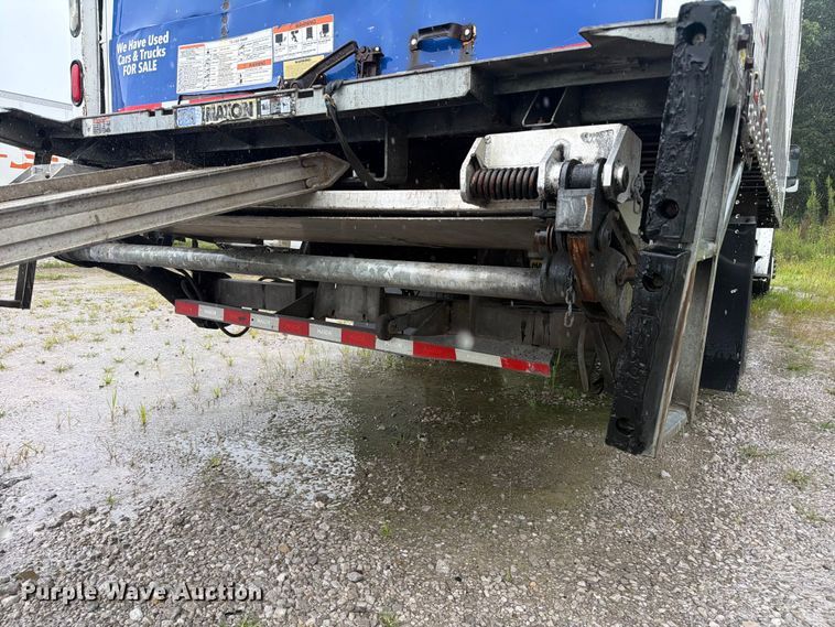image for item FC3266 2018 Freightliner Business Class M2 box truck