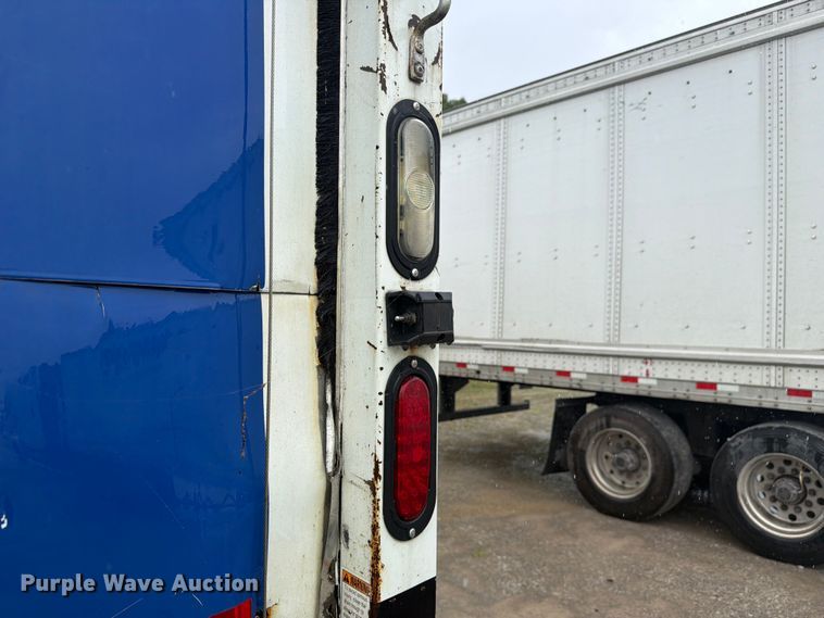 image for item FC3266 2018 Freightliner Business Class M2 box truck