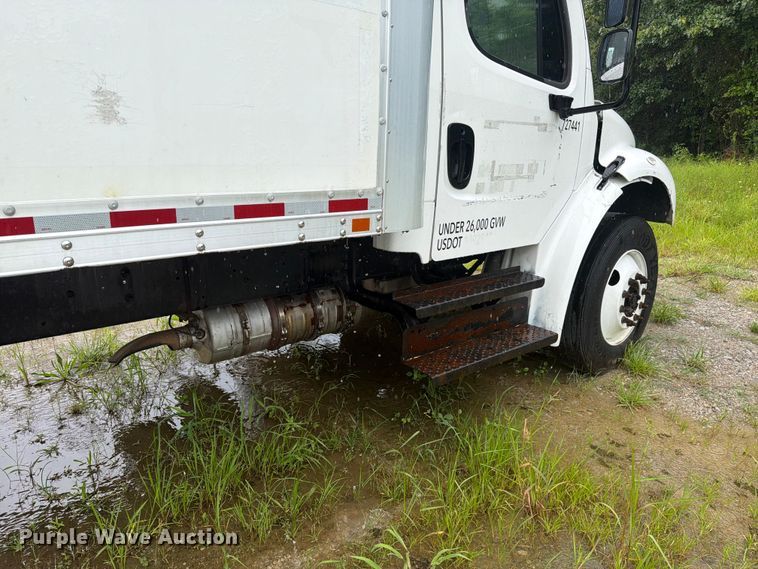 image for item FC3266 2018 Freightliner Business Class M2 box truck