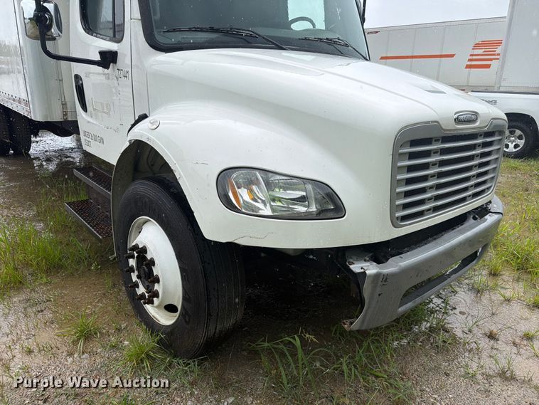 image for item FC3266 2018 Freightliner Business Class M2 box truck