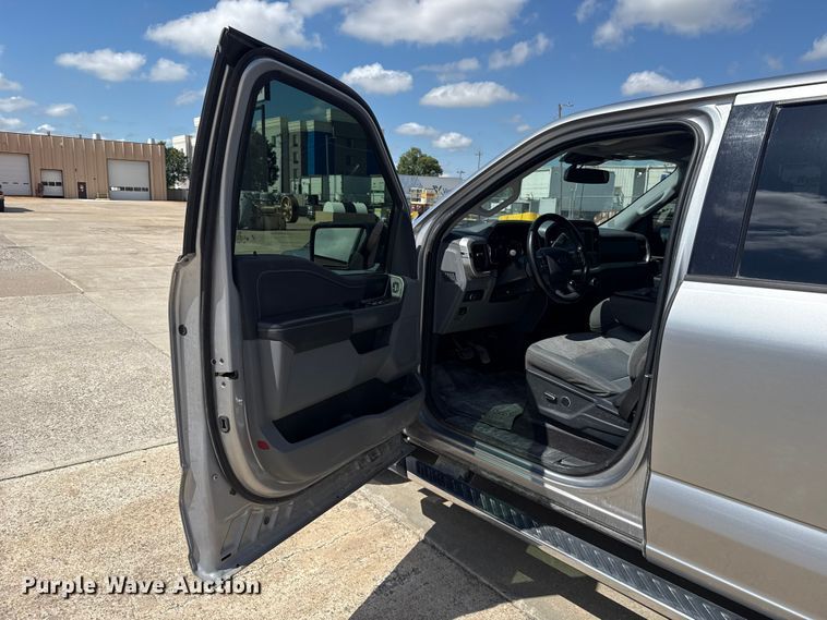 image for item FC4018 2021 Ford  F150 Crew Cab pickup truck