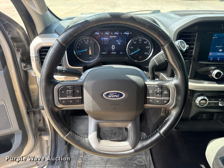 image for item FC4018 2021 Ford  F150 Crew Cab pickup truck