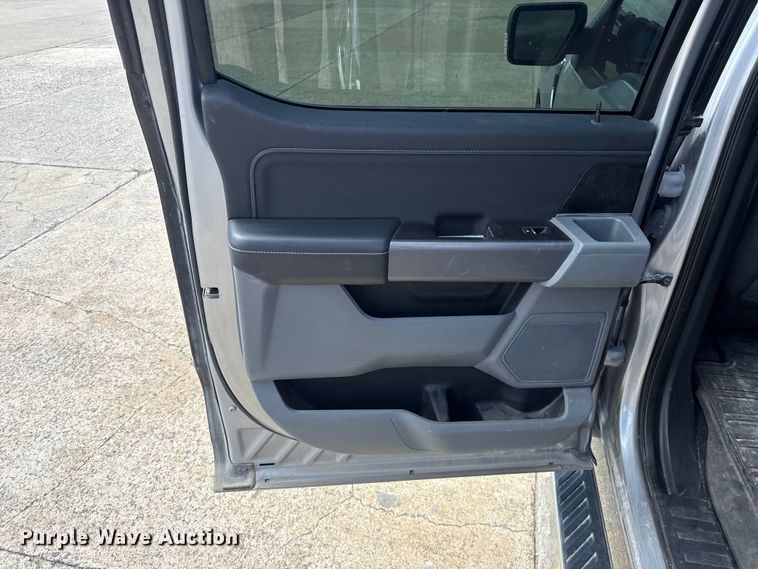 image for item FC4018 2021 Ford  F150 Crew Cab pickup truck