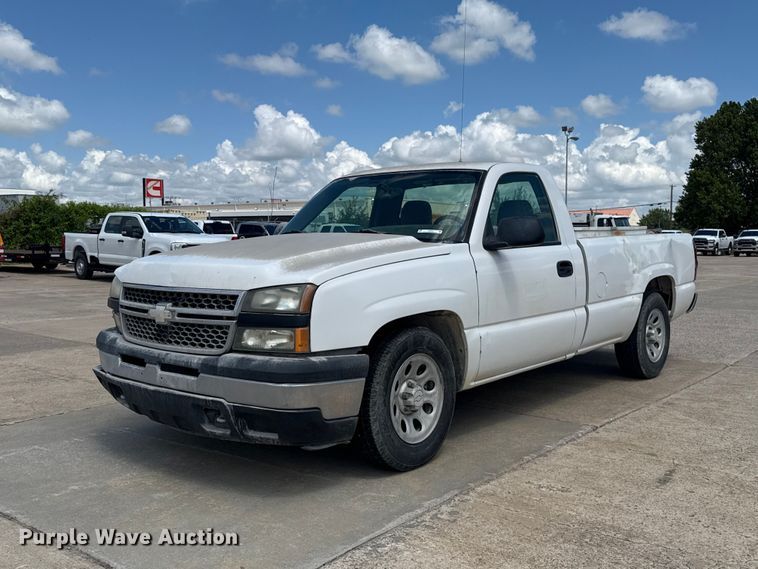 2006 Chevrolet Silverado 1500 pickup truck