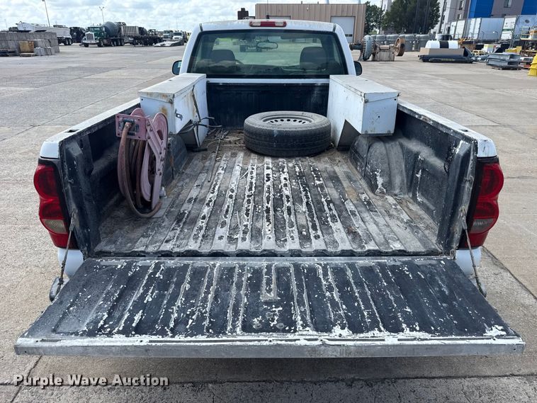image for item FC4019 2006 Chevrolet Silverado 1500 pickup truck