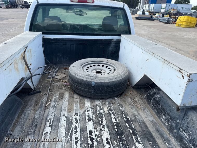 image for item FC4019 2006 Chevrolet Silverado 1500 pickup truck