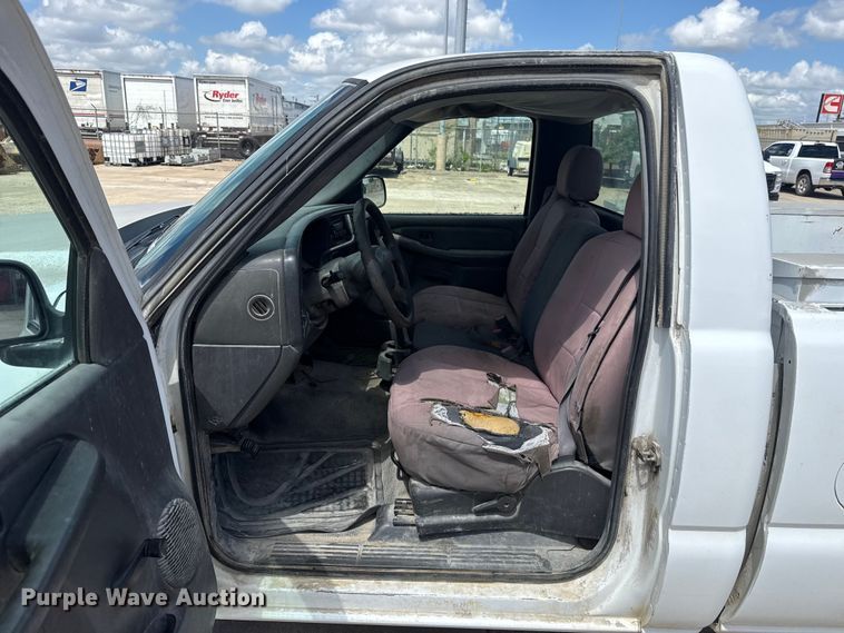 image for item FC4019 2006 Chevrolet Silverado 1500 pickup truck