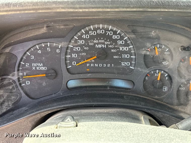 image for item FC4019 2006 Chevrolet Silverado 1500 pickup truck