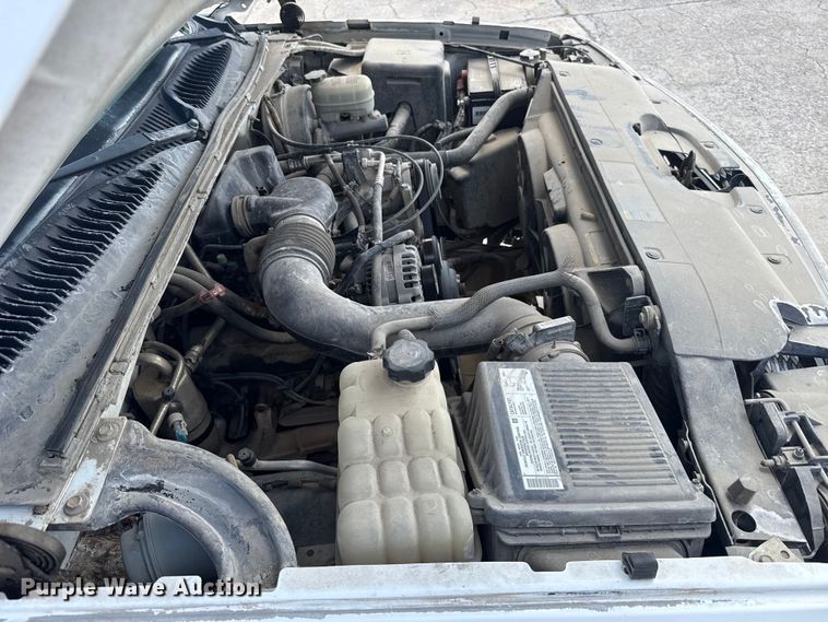 image for item FC4019 2006 Chevrolet Silverado 1500 pickup truck