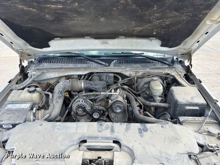 image for item FC4019 2006 Chevrolet Silverado 1500 pickup truck