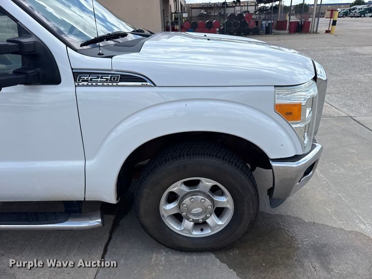 image for item FC4020 2013 Ford F250 Super Duty Crew Cab pickup truck