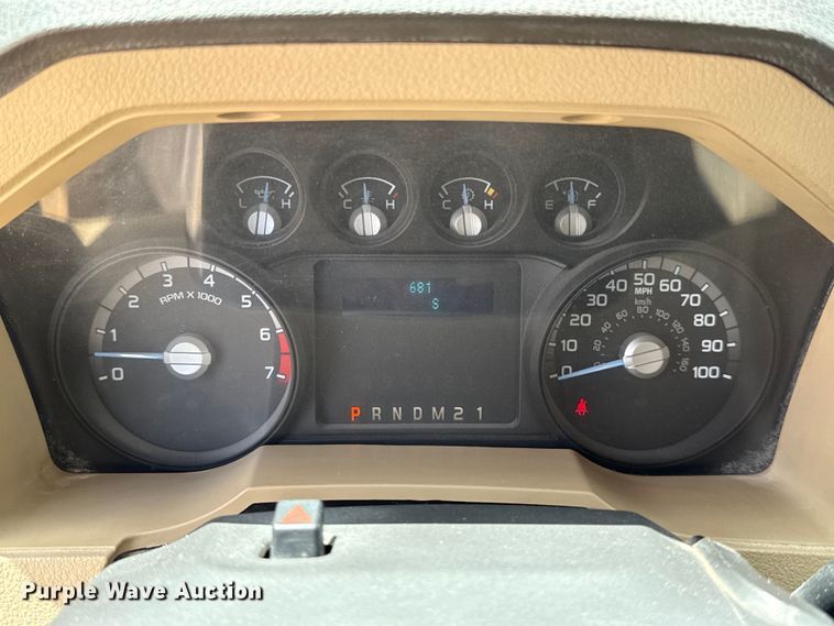 image for item FC4020 2013 Ford F250 Super Duty Crew Cab pickup truck