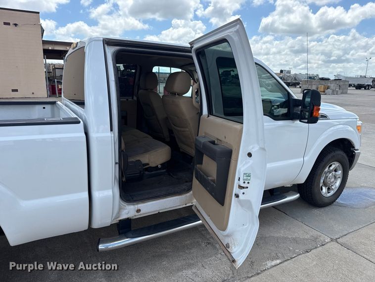 image for item FC4020 2013 Ford F250 Super Duty Crew Cab pickup truck
