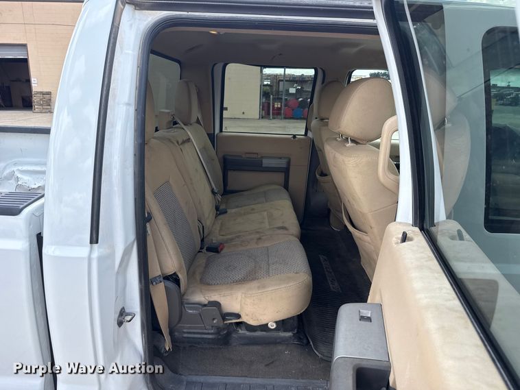 image for item FC4020 2013 Ford F250 Super Duty Crew Cab pickup truck
