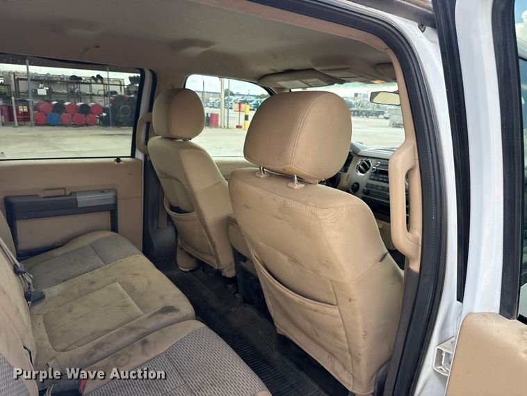 image for item FC4020 2013 Ford F250 Super Duty Crew Cab pickup truck