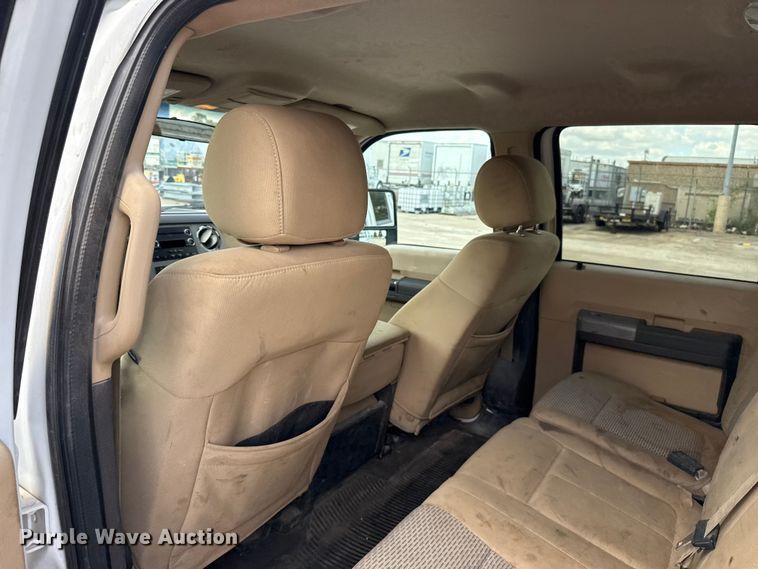 image for item FC4020 2013 Ford F250 Super Duty Crew Cab pickup truck