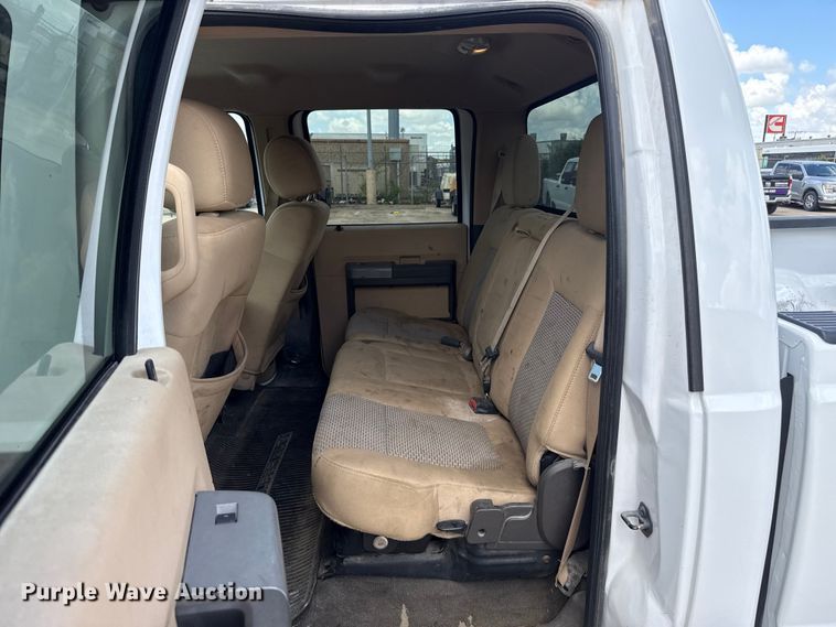 image for item FC4020 2013 Ford F250 Super Duty Crew Cab pickup truck