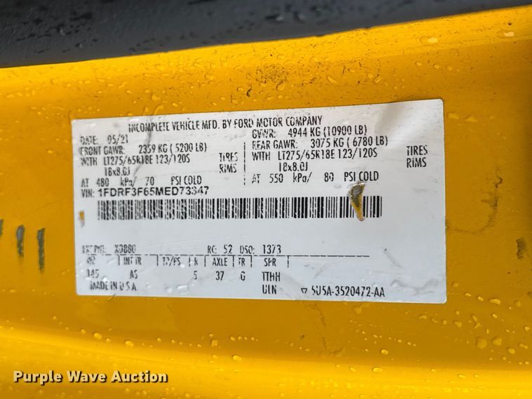 image for item FC4043 2021 Ford F350 Super Duty utility bed pickup truck