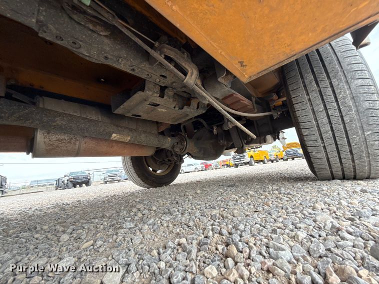 image for item FC4044 2020 Ford F350 Super Duty utility bed pickup truck