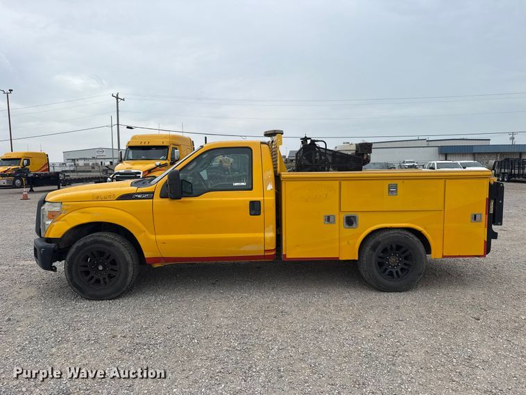 image for item FC4045 2015 Ford F350 Super Duty utility bed pickup truck