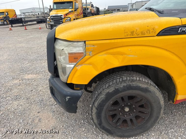 image for item FC4045 2015 Ford F350 Super Duty utility bed pickup truck