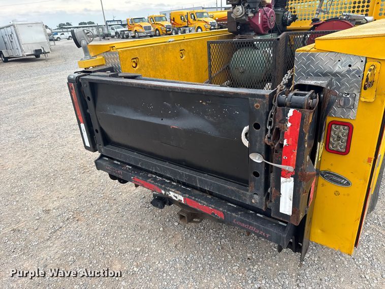 image for item FC4045 2015 Ford F350 Super Duty utility bed pickup truck