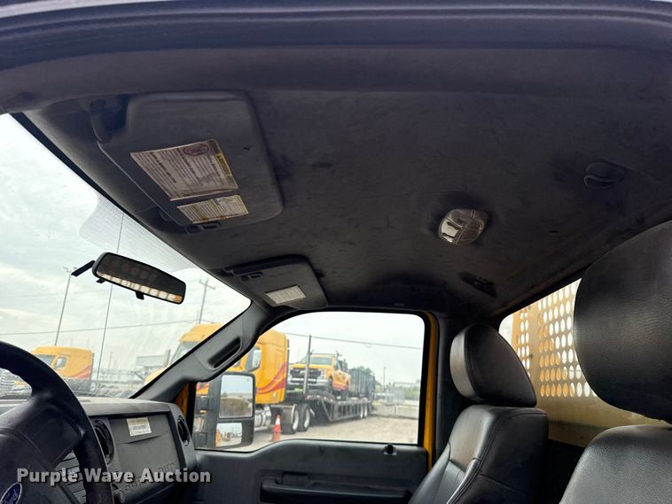 image for item FC4045 2015 Ford F350 Super Duty utility bed pickup truck