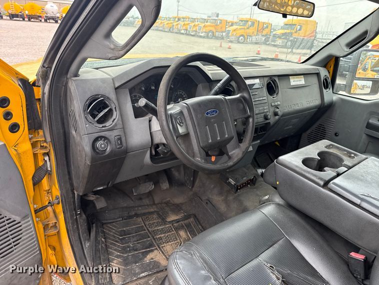 image for item FC4045 2015 Ford F350 Super Duty utility bed pickup truck