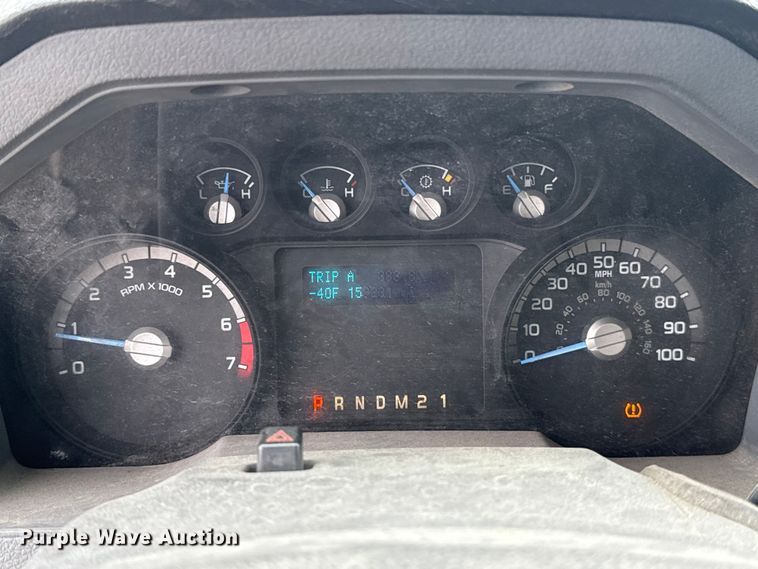 image for item FC4045 2015 Ford F350 Super Duty utility bed pickup truck