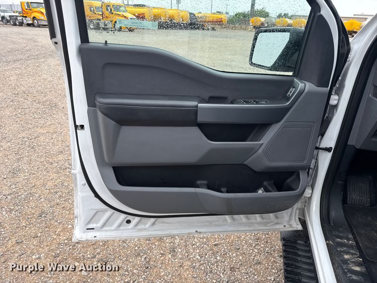 image for item FC4052 2023 Ford F150 Crew Cab pickup truck