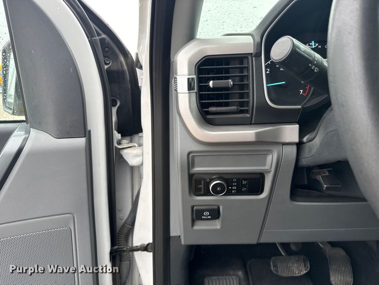 image for item FC4052 2023 Ford F150 Crew Cab pickup truck