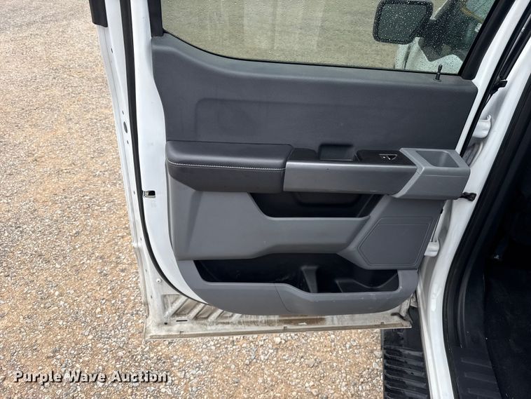 image for item FC4052 2023 Ford F150 Crew Cab pickup truck