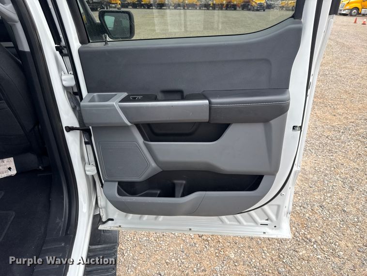 image for item FC4052 2023 Ford F150 Crew Cab pickup truck